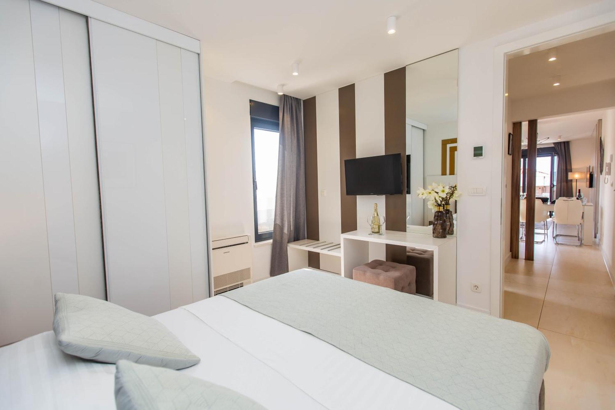 Villa 21 B โตรกีร์ ภายนอก รูปภาพ